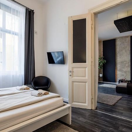 Spacious Apartment Almassy Budapeszt Zewnętrze zdjęcie