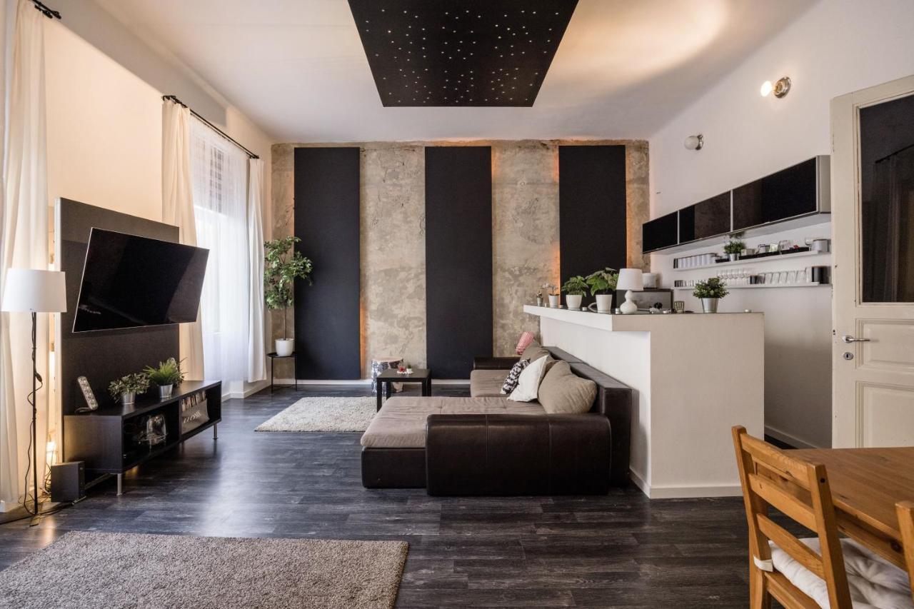 Spacious Apartment Almassy Budapeszt Zewnętrze zdjęcie