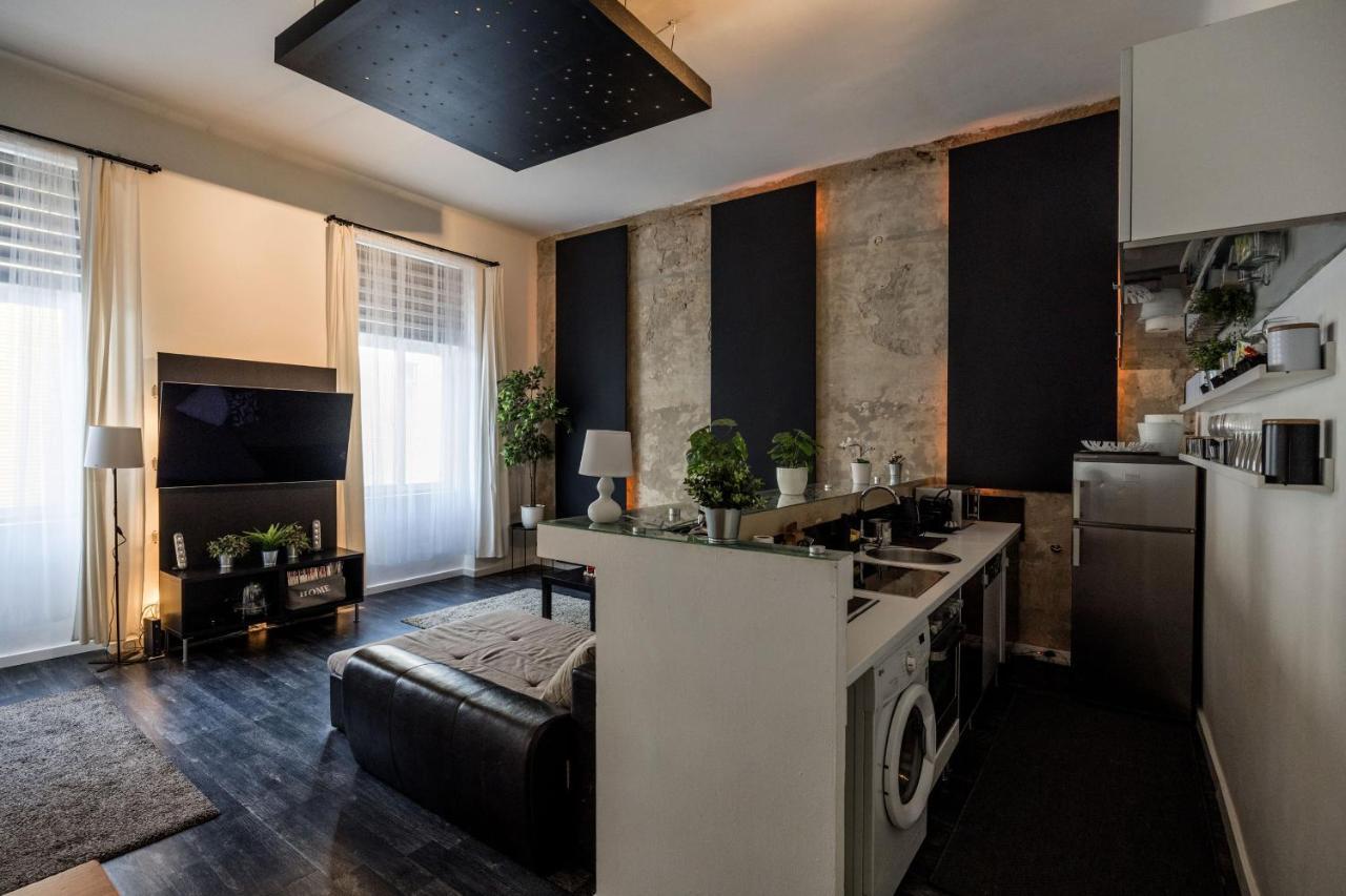 Spacious Apartment Almassy Budapeszt Zewnętrze zdjęcie